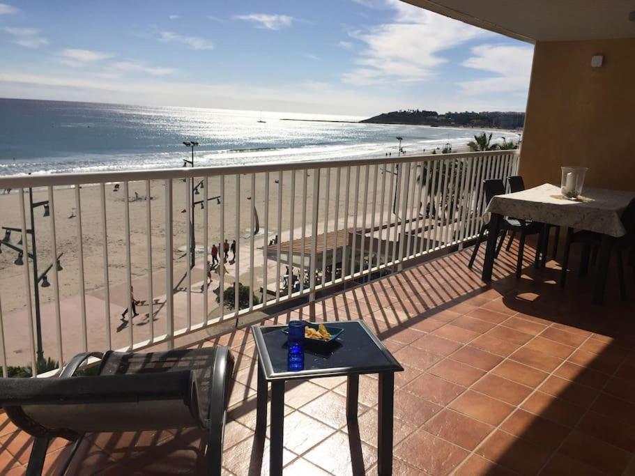 Apartamento 1ª Linea De Playa - Port Aventura لا بينيذا المظهر الخارجي الصورة